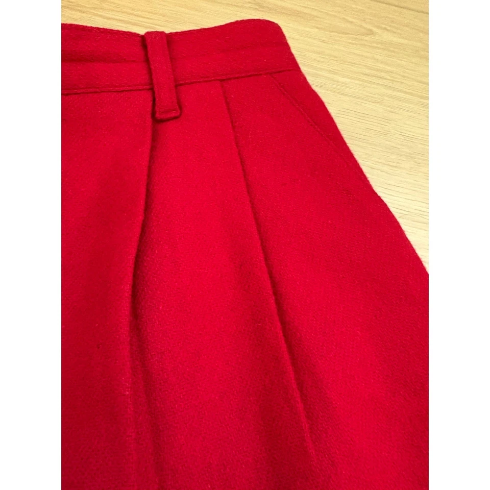Pantalones Cortos de Lana Sag Harbor Plisados Cintura Alta Rojo Pantalones Cortos de Carrera Talla 12 Foto 4 de 4