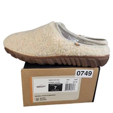 Bogs Bloom Slippers Womens 7 Snow Day Slip On Cozy Oatmeal Creme Faux Fur Lined