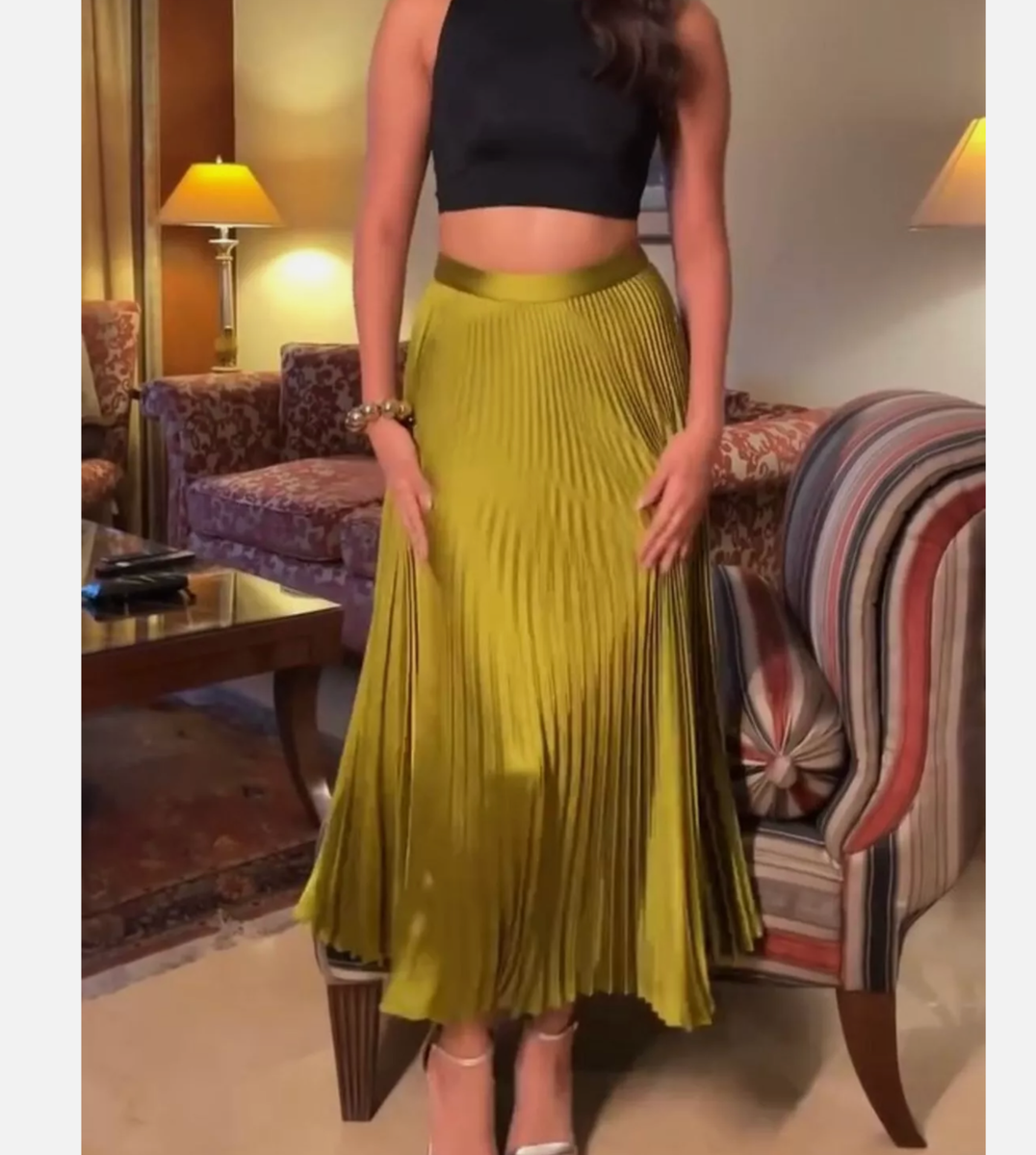 ZARA GLOSSY SATIN HIGH-WAIST MIDI PLEATED SKIRT Pistachio 4786/041