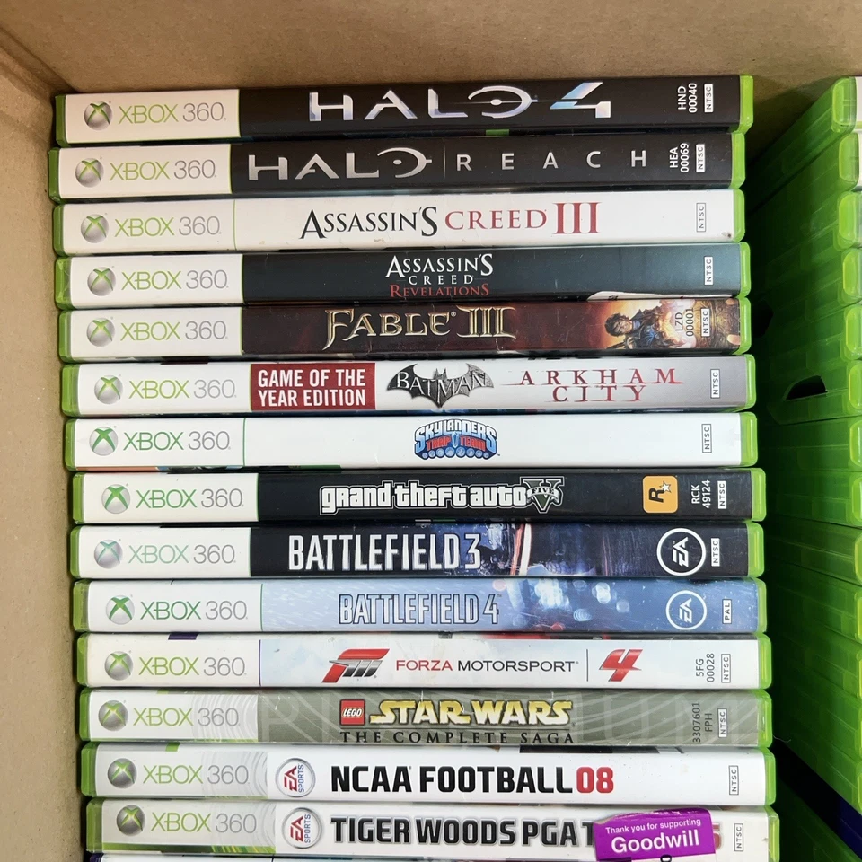 Lote de 40 juegos Xbox 360 revendedor masivo Halo Gears Fable Assassins Batman Foto 2 de 4