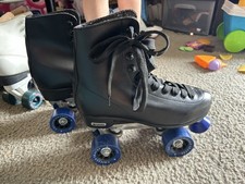 Chicago Roller Skates Model 405 Black US Womens Size 8 Blue Wheels NEW Wonderful