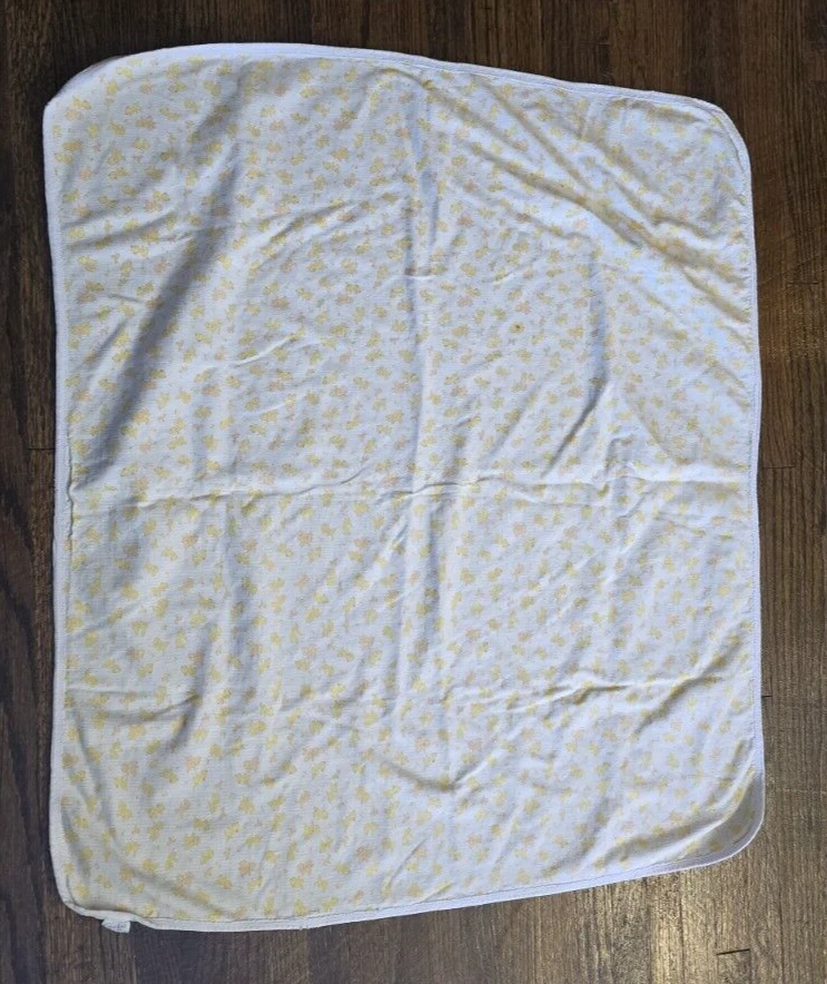 Manta de recepción vintage Carters algodón amarillo rayas conejito ardilla bebé Lovey Foto 4 de 4