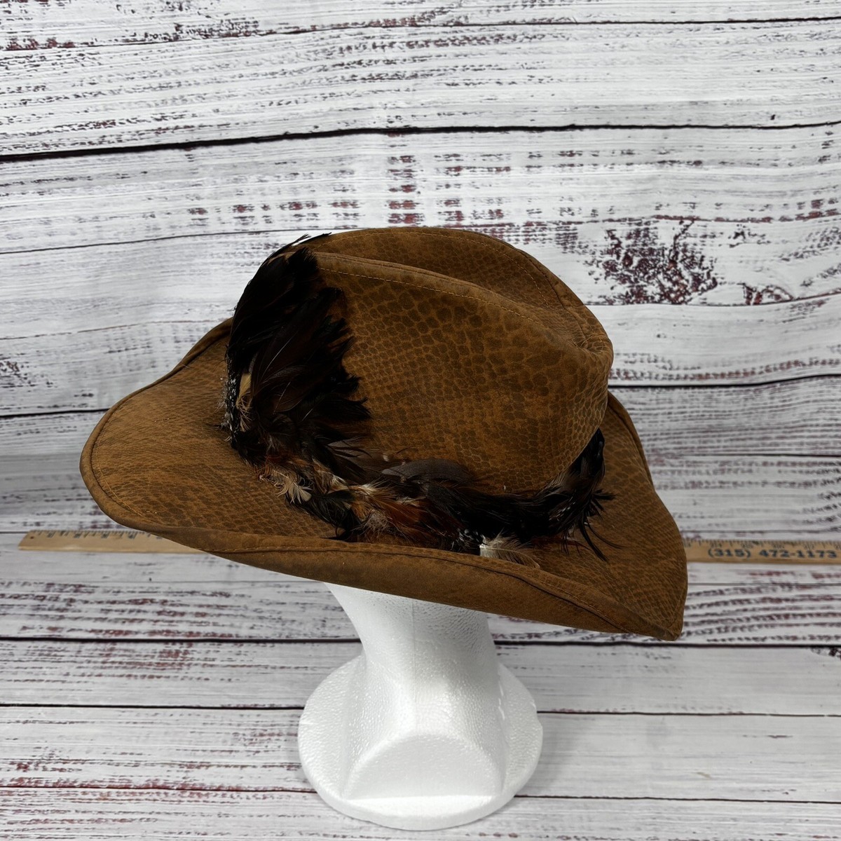 Vintage HUSH PUPPIES HAT SUEDE Feather Band Made in USA  display picture 3