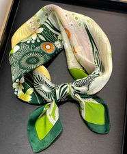 100% Silk 20“ small Scarf Women neckerchief Wrap floral green soft ZT41