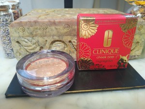 BNIB Clinique Lunar New Year Cheek Pop Highlighter Gold ...
