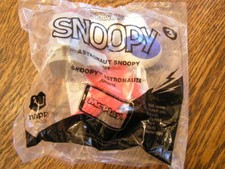 2018 McDonald's Peanuts Snoopy 3 ASTRONAUT SNOOPY 4" Happy Meal Toy NIP 
