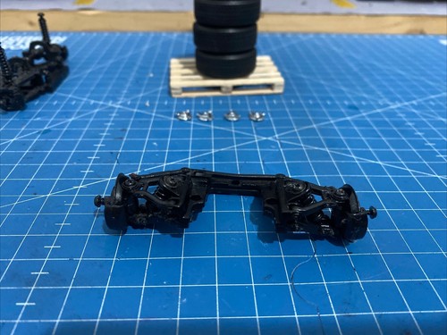 Cerchi E Assali Kyosho 1:18 Ferrari 365 GTB/4 Daytona 1969 - Foto 12 di 14
