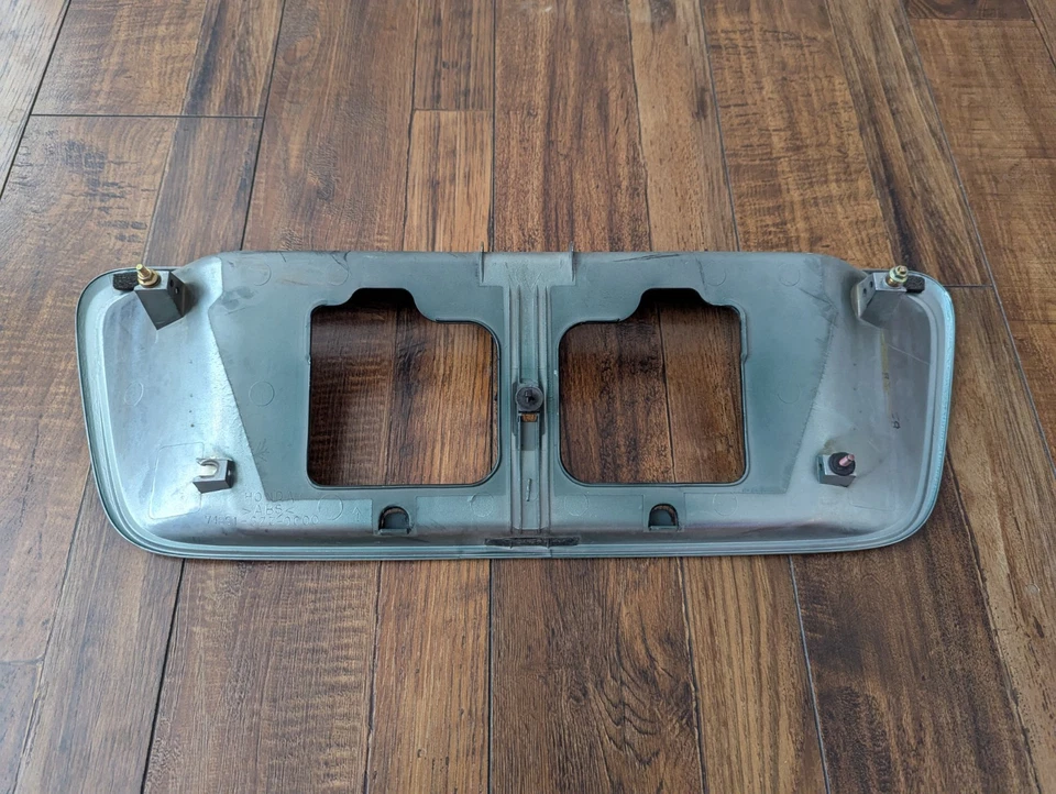 OEM 1996 1997 Acura RL Rear Trunk License Plate Garnish Trim Bezel Chrome Green Foto 4 de 4