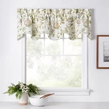 Abigail 17 in L Polyester/Cotton Lined Scallop Valance in Multi