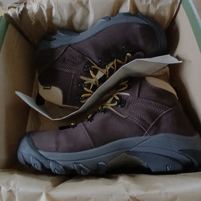 KEEN PYRENEES MOUNTAIN RESEARCH BROWN HIKING BOOT-12-NIB-NEVER