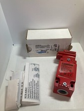 TELEMECANIQUE XCSB703 SAFETY LIMIT SWITCH 240VAC 10A KEY OPERATED HEAD NIB