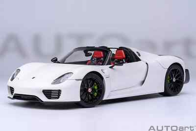 1/18 Porsche 918 Spyder Weissach Package White Model Car By