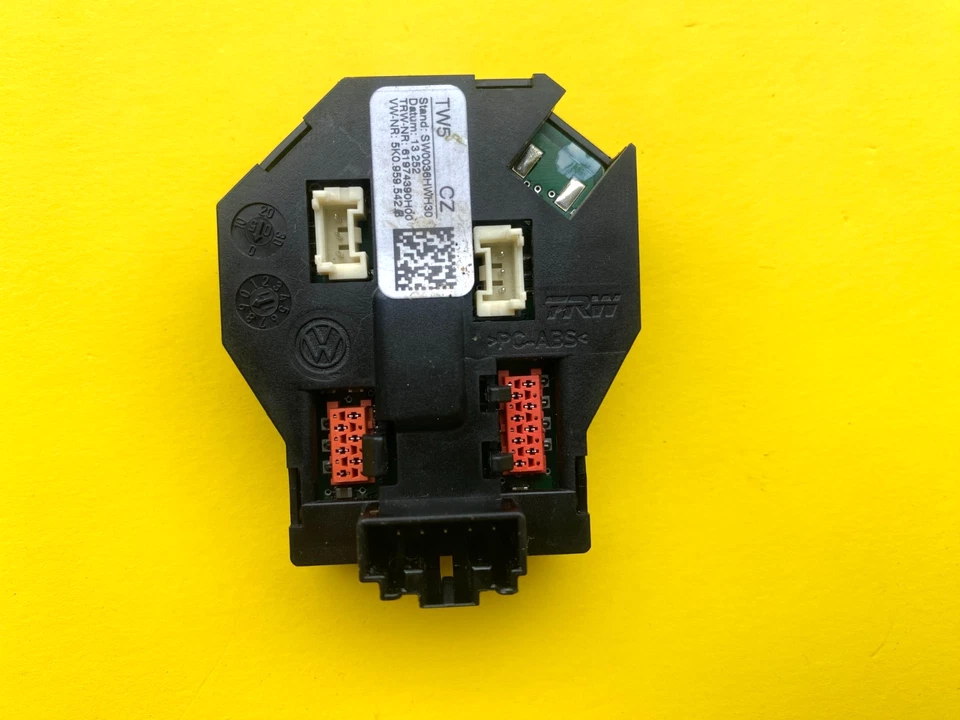 2010-2016 VOLKSWAGEN JETTA MULTIFUNCTION STEERING WHEEL CONTROL UNIT 5K0959542B - Image 2 of 4