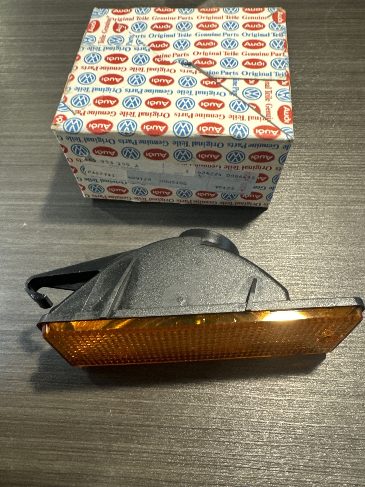 VW Mk2 90-92 Jetta Golf GTI GLI Front Bumper Turn Signal Assembly  