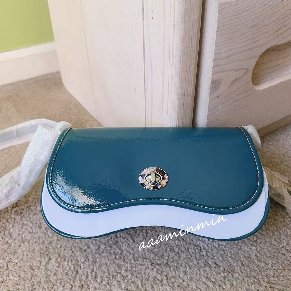 NWT Coach Wavy Dinky Bag In Crinkle Patent Coachtopia Leather