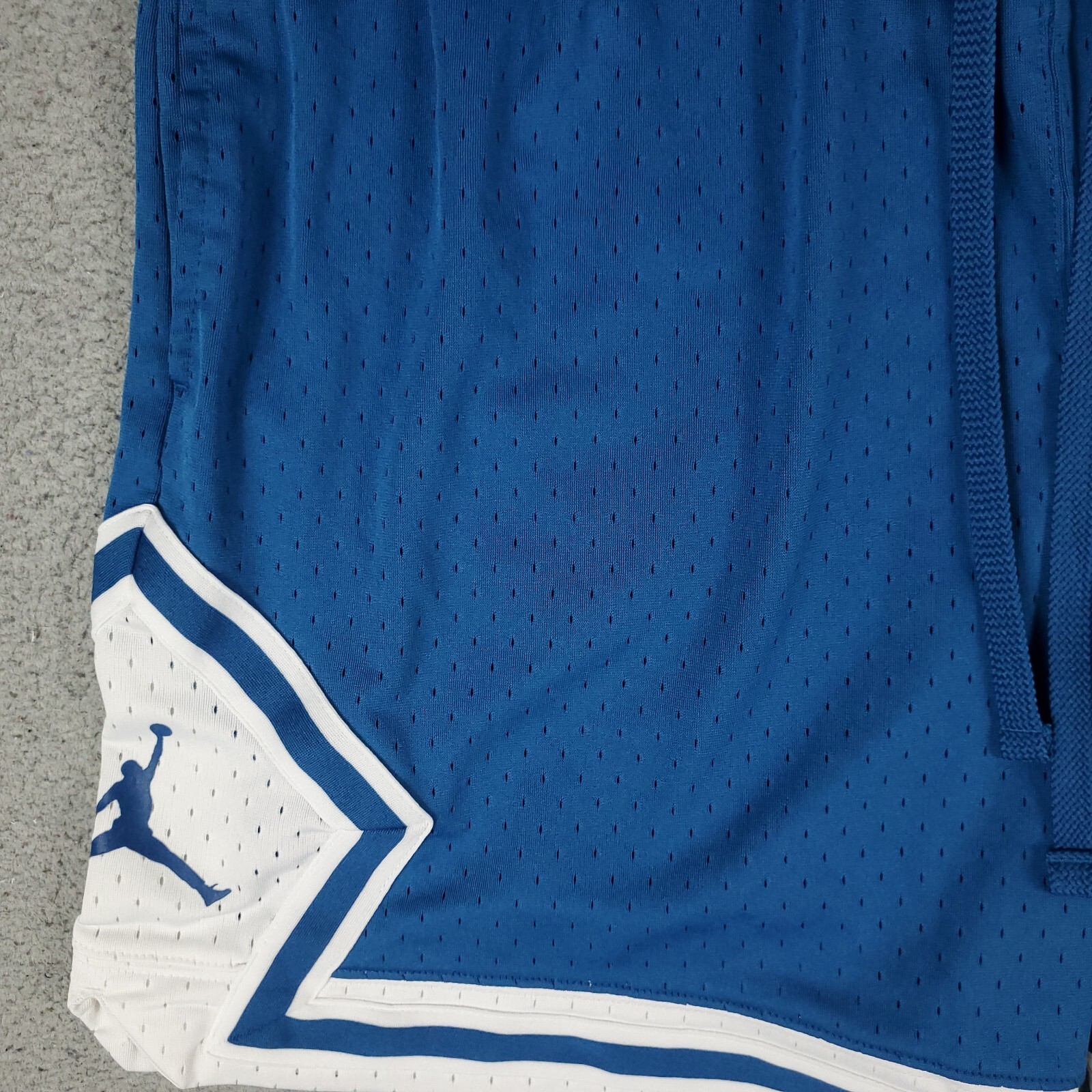 Picture 2 of 10