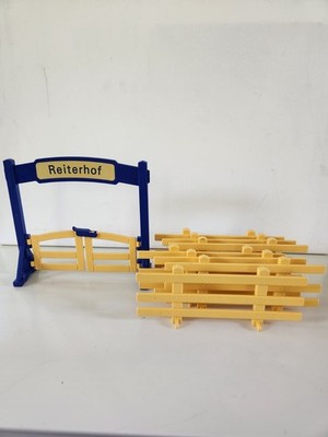 Schleich 40168 Fence & Gate Set RETIRED farm horses barnyard animals