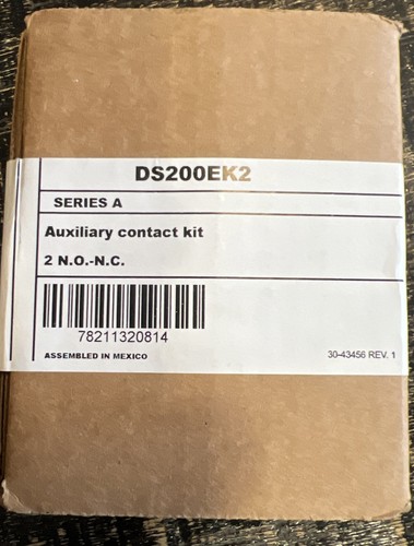 Cutler  Hammer DS200EK2 Safety Switch Auxiliary Contact (2 N.O - N.C. Contacts) - Picture 1 of 4