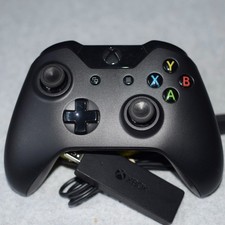 Microsoft Xbox One Windows PC Wireless Controller Adapter Model 1713 w 1697 Cont