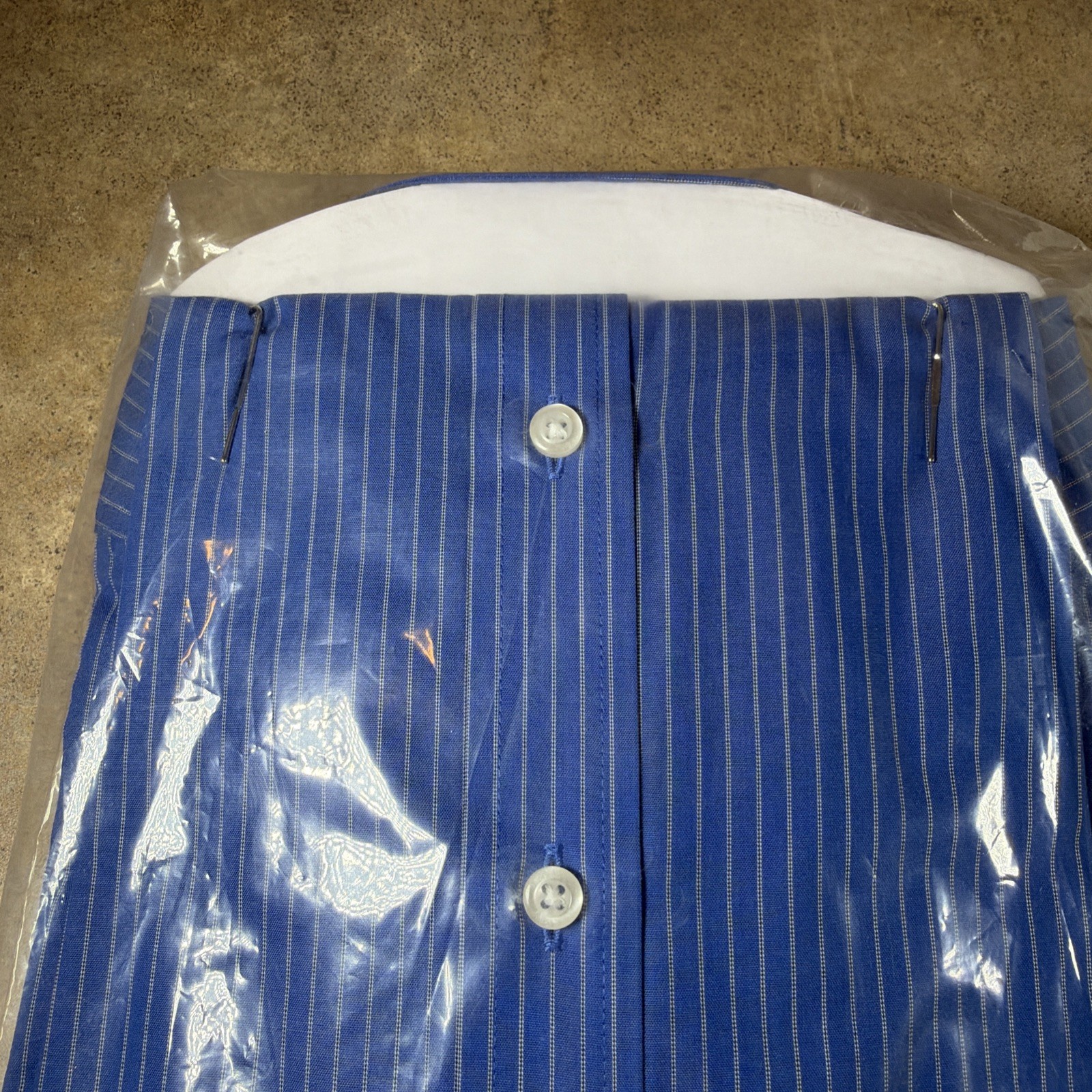 Stafford Mens Short Sleeve Travel Easy-Care Broadcloth Dress Shirt Blue Stripe