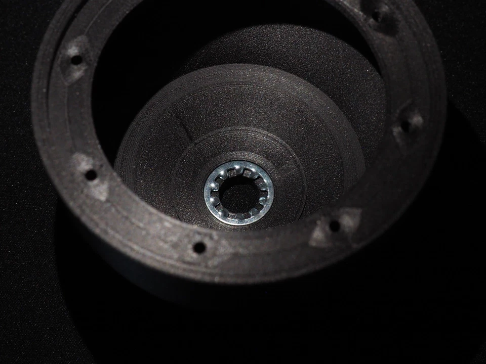 Gabinetes/cápsulas de banda ancha CDT Audio Unity - Compuesto de fibra de carbono impreso en 3D Foto 4 de 4