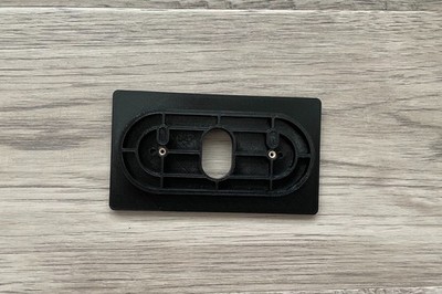 Ubiquiti UniFi Protect G6 180 Dual Camera 1-Gang Wall Plate Wedge (10º to 50º)