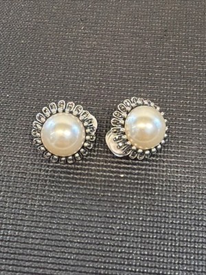 LG sterling silver marcasite & round faux pearl cabochon clip on earrings K152