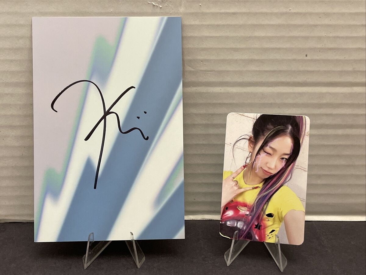 LE SSERAFIM CRAZY 4th Mini Album Volume 3 KAZUHA SIGNED LE SSERAFIM CRAZY 4th Mini Album Volume 3 KAZUHA SIGNED