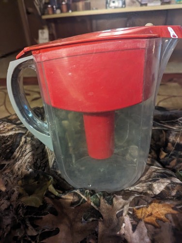 Brita Pitcher 6 Cup Water Filtration System - RED - Picture 4 of 5