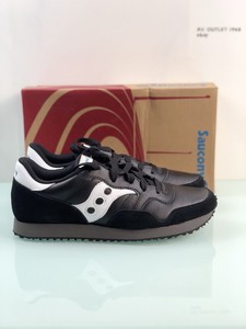 Saucony Dxn Trainer Cl In Pelle Nera Uomo Numero 42.5 Saucony Dxn Trainer Cl In Pelle Nera Uomo Numero 42.5