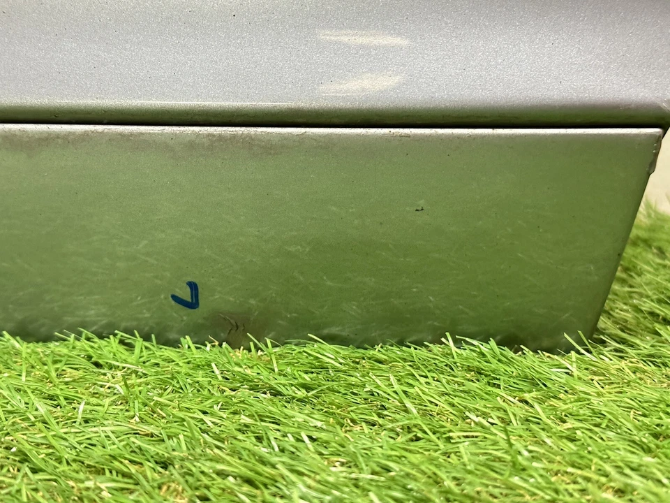 Audi RS6 передняя правая дверь в сборе белая под правую руку британские драйверы MONZA 2004-2012 C6 # 1407 - Изображение 3 из 4