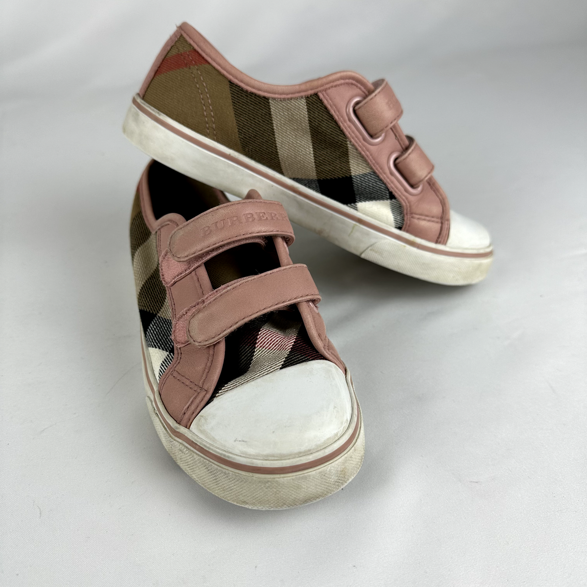 Burberry sneakers kids unisex pink/beige color size kids 32