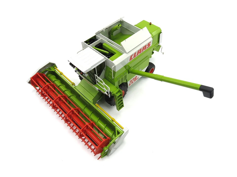 Wiking Claas Commandor 228 CS 3000 Piece Limited Edition 1:32 Scale 01706570 - Image 3 of 4