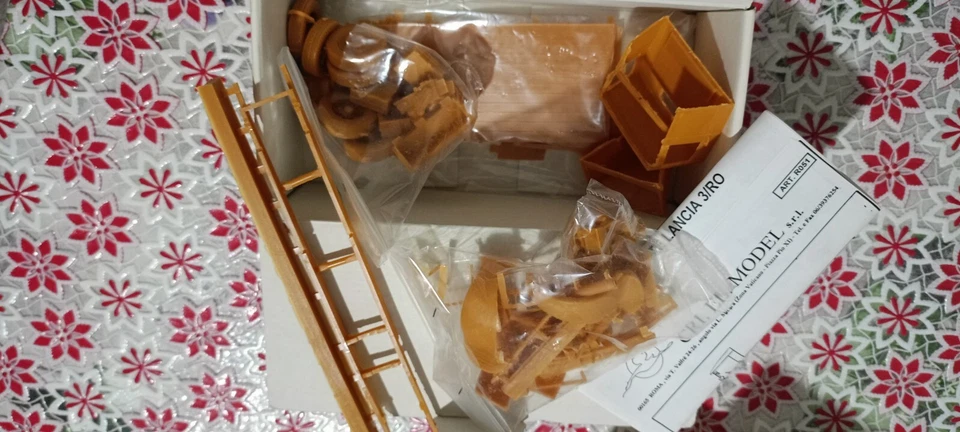 AUTOCARRO PESANTE LANCIA 3/RO IN RESINA SCALA 1/35 DELLA CRI.EL MODEL - Immagine 2 di 2