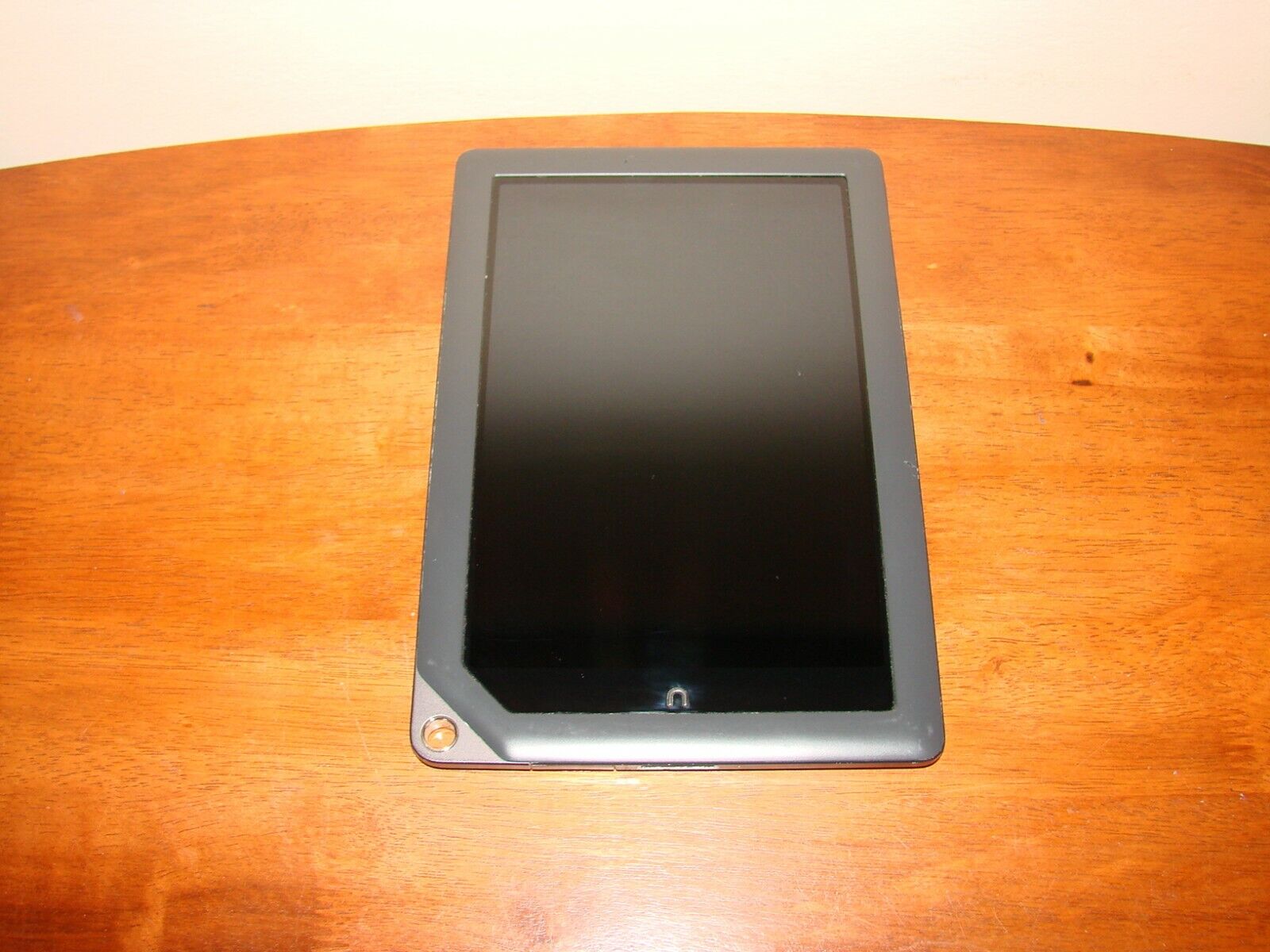 Barnes & Noble BNTV600A Nook Tablet - Not Working - AS-IS