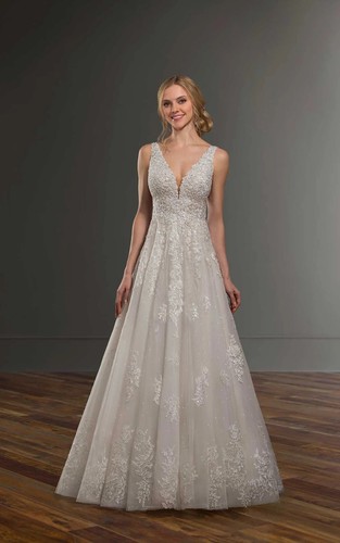 Gorgeous Martina Liana wedding dress, Style 1000 - worn once, only inside! - Picture 2 of 7