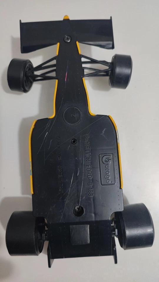 Modellino Bburago Benetton Ford B188 Scala 1:24 1988 - Immagine 2 di 2