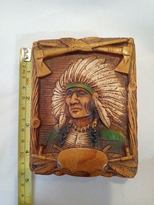 Cherokee Chief Native American Cigarette Holder ~ Card Box 1946 Syroco Faux Wood