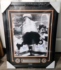 Bobby Clarke/Bernie Parent Signed Philadelphia Flyers Framed Photo JSA COA 🏒