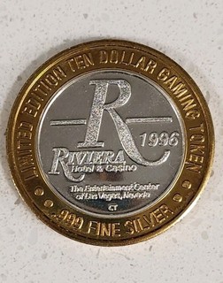 Casino 10 Dollar .999 Silver Gaming Token Riviera 1995 Casino La Cage .6 oz.
