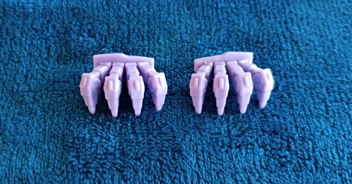 Transformers G1 Pretenders Octopunch RIGHT & LEFT CLAW Original Accessory Part.