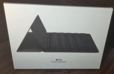 Apple Smart Keyboard  (MX3L2LL/A)iPad 7/8/9,  iPad Air 3 Gen, iPad Pro 10.5 inch