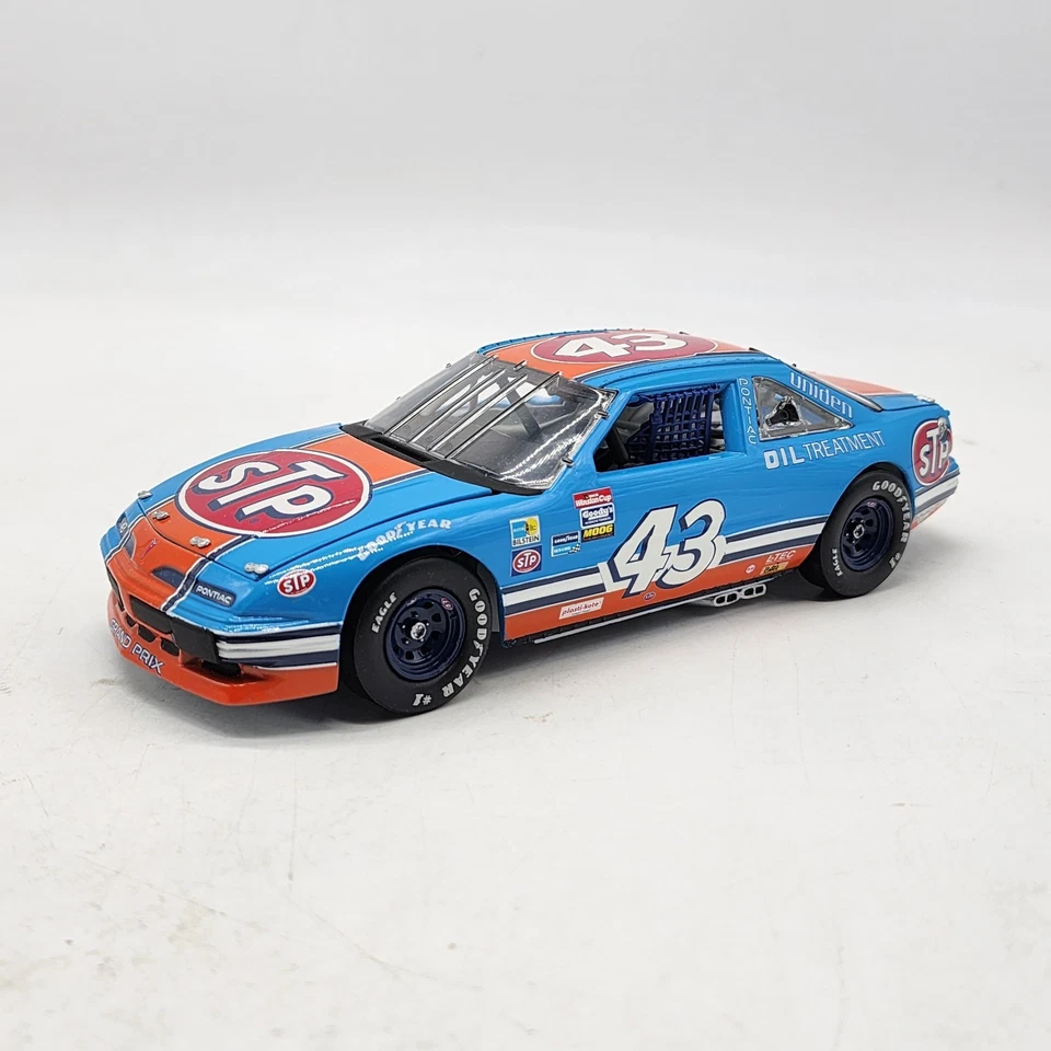 Franklin Mint Ричард Петти No43 STP 1992 Гран-при 1:24 NASCAR редкая БЕЗ КОРОБКИ - Изображение 4 из 4