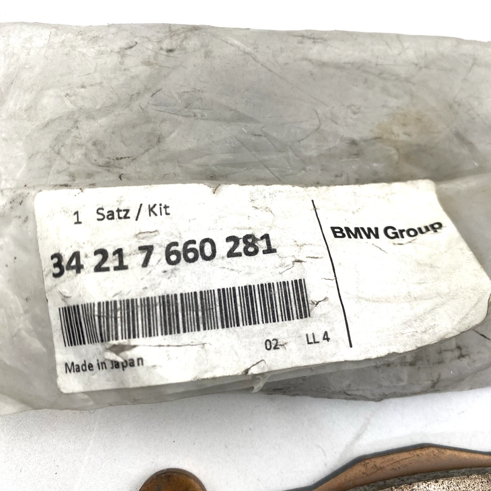 oem BMW 34217660281 Genuine Rear Brake Pads Pair 98-14 R1100 R1200 Models - Image 2 of 4