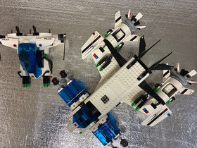 LEGO Space: Police Galactic Enforcer (5974)