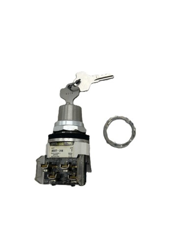 Allen-Bradley 800T-J44 Selector Switch w/ Key Ser T