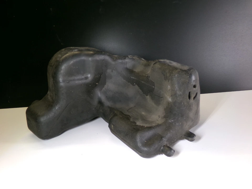 Windshield Washer Fluid Tank 2218601360 07-13 Mercedes Benz W221 S550 S600 CL550 - Image 2 of 4