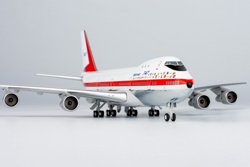 Boeing House Color B747-100 Reg: N7470 NG ( LITE COLLECTION ) 1:400 Scale - Picture 16 of 24