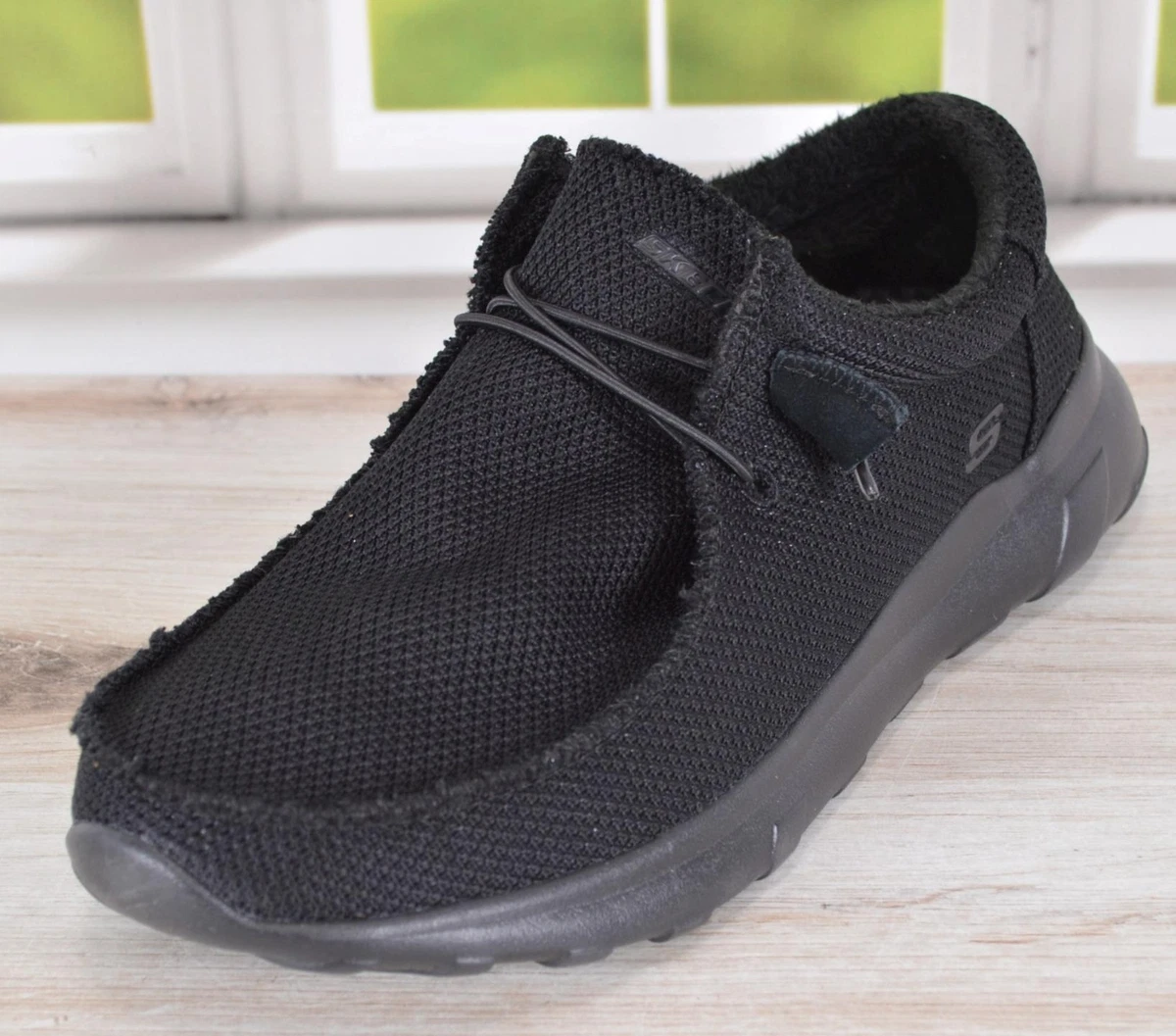 Skechers streetwear top knock off