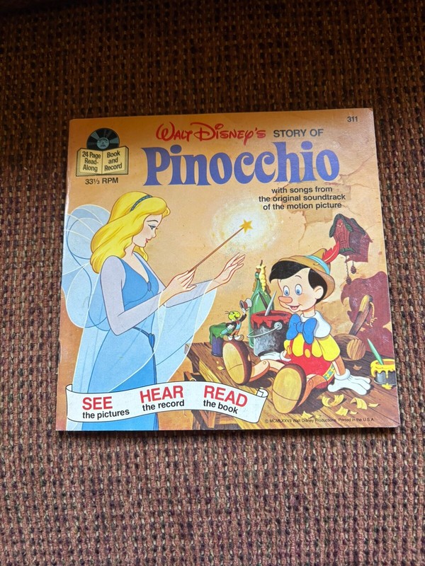 Walt Disney’s Story Of Pinocchio Book And 7 Inch Read-Along Record Number 311